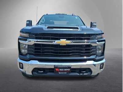 2025 Chevrolet 3500 Crew Cab, $62399. Photo 8