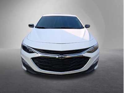 2022 Chevrolet Malibu, $15499. Photo 2