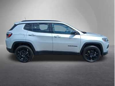 2025 Jeep Compass, $23460. Photo 2