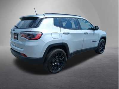 2025 Jeep Compass, $23460. Photo 3