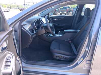 2024 Chevrolet Malibu, $18544. Photo 10