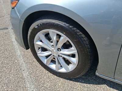 2024 Chevrolet Malibu, $18544. Photo 9