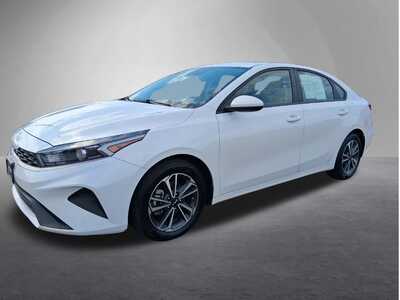 2024 Kia Forte, $17013. Photo 7