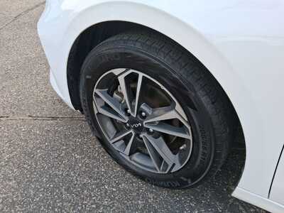 2024 Kia Forte, $17013. Photo 9