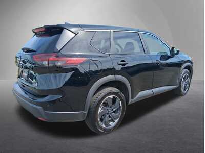 2025 Nissan Rogue, $21861. Photo 3