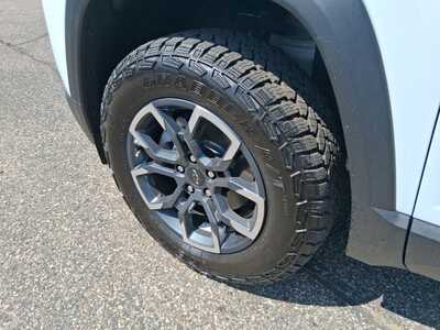 2027 Chevrolet Equinox, $0. Photo 9