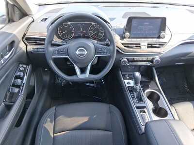 2023 Nissan Altima, $23997. Photo 12