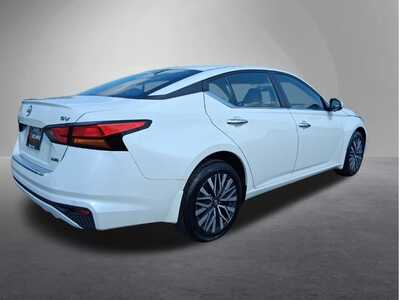 2023 Nissan Altima, $23997. Photo 3