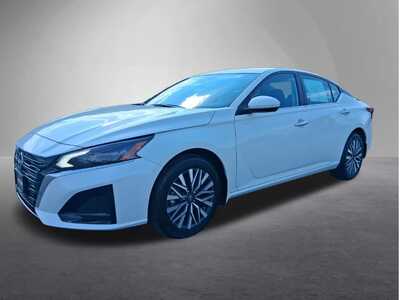 2023 Nissan Altima, $23997. Photo 7