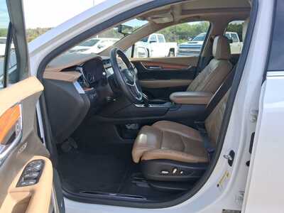 2017 Cadillac XT5, $10788. Photo 10