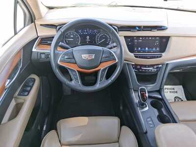 2017 Cadillac XT5, $10788. Photo 12