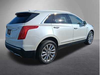 2017 Cadillac XT5, $10788. Photo 3