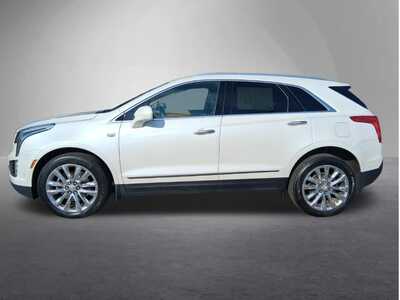 2017 Cadillac XT5, $10788. Photo 6