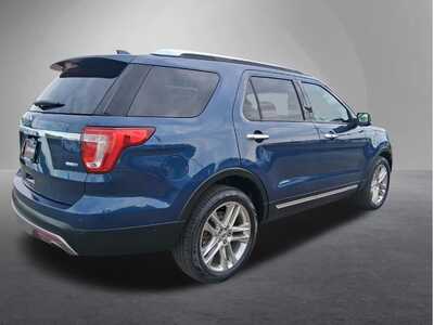 2016 Ford Explorer, $11888. Photo 3
