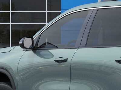 2027 Chevrolet Traverse, $46995. Photo 12