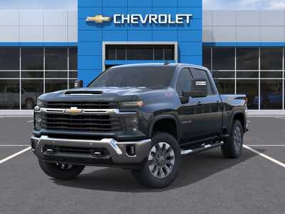 2026 Chevrolet 2500 Crew Cab, $73605. Photo 6