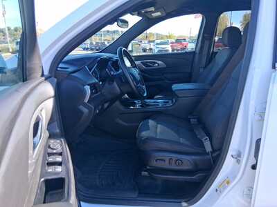 2023 Chevrolet Traverse, $28544. Photo 10