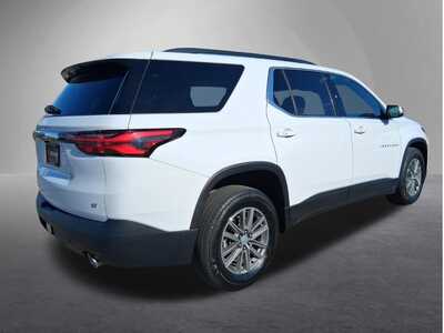 2023 Chevrolet Traverse, $28544. Photo 3