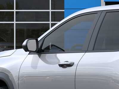 2027 Chevrolet Equinox, $35000. Photo 12