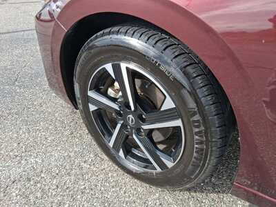 2025 Nissan Sentra, $19144. Photo 9
