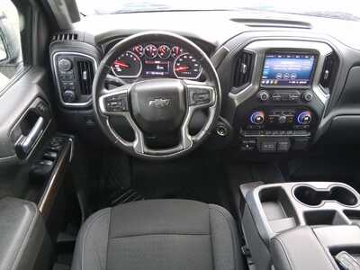 2021 Chevrolet 1500 Crew Cab, $31444. Photo 12
