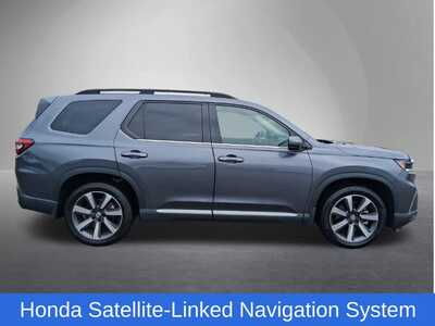 2025 Honda Pilot, $42259. Photo 2