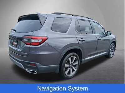 2025 Honda Pilot, $42259. Photo 3