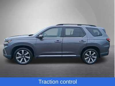 2025 Honda Pilot, $42259. Photo 6