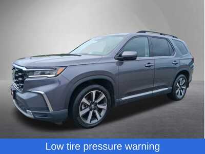 2025 Honda Pilot, $42259. Photo 7