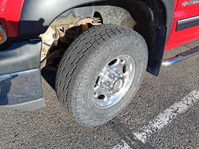 2001 Chevrolet 1500 Crew Cab, $14999. Photo 4