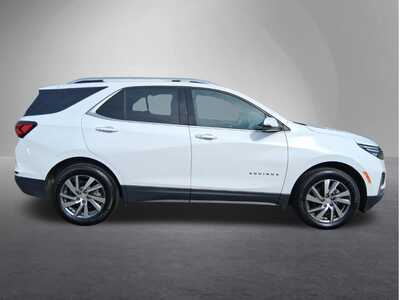 2023 Chevrolet Equinox, $26456. Photo 2