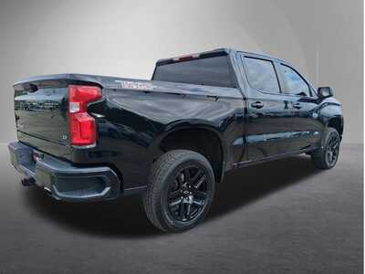2022 Chevrolet 1500 Crew Cab, $39503. Photo 3