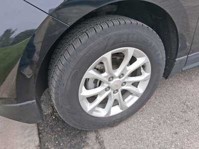 2018 Chevrolet Equinox, $0. Photo 4