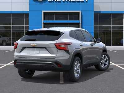 2026 Chevrolet Trax, $24885. Photo 4