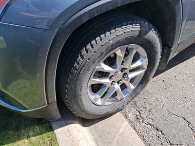 2021 Chevrolet Traverse, $19297. Photo 4