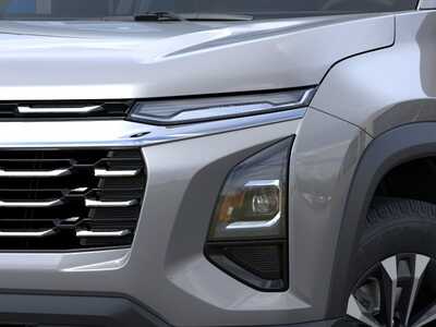 2027 Chevrolet Equinox, $32995. Photo 10