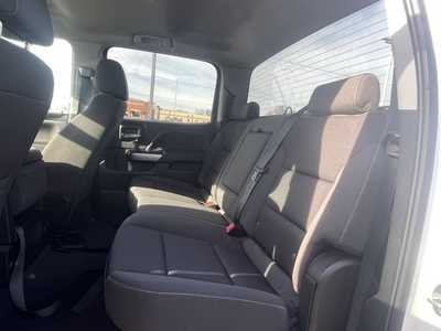 2018 Chevrolet 1500 Crew Cab, $26998. Photo 7