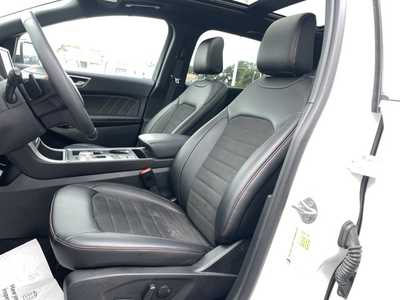 2024 Ford Edge, $39980. Photo 4