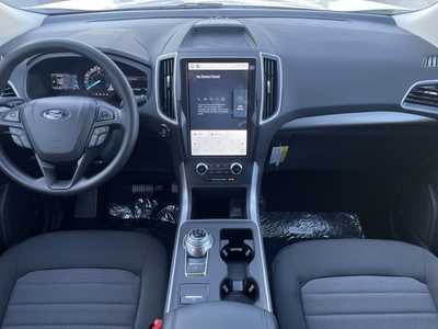 2024 Ford Edge, $30990. Photo 6
