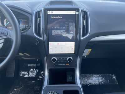2024 Ford Edge, $30990. Photo 8