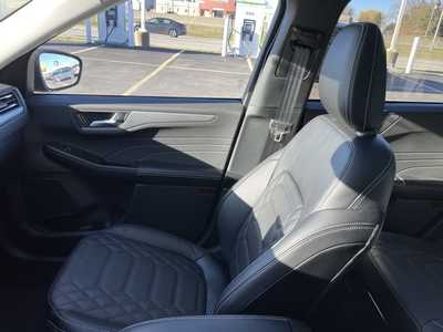 2024 Ford Escape, $36328. Photo 11