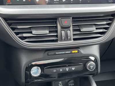 2025 Ford Escape, $35410. Photo 5