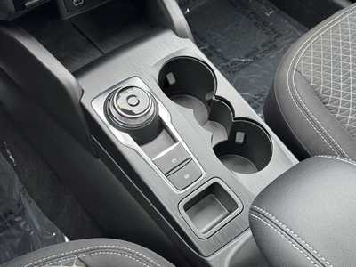 2024 Ford Escape, $28629. Photo 8