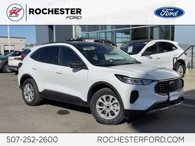 2024 Ford Escape, $28629. Photo 1