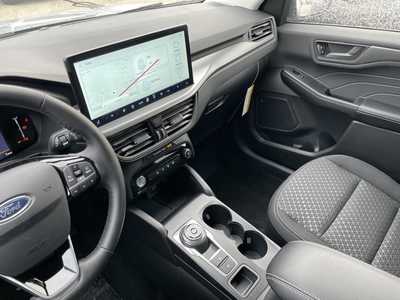 2025 Ford Escape, $30495. Photo 7