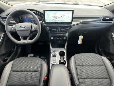 2025 Ford Escape, $32716. Photo 3