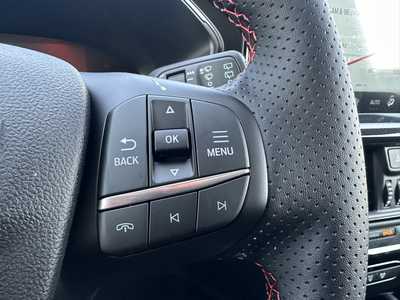 2025 Ford Escape, $32837. Photo 7