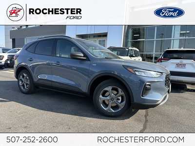 2025 Ford Escape, $32837. Photo 1