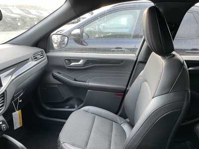 2025 Ford Escape, $32716. Photo 11