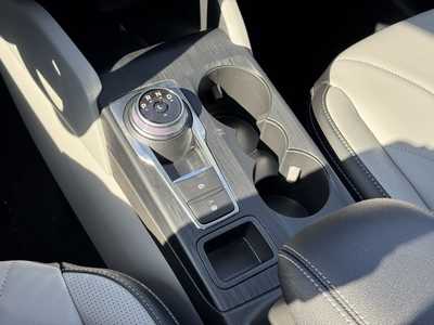 2025 Ford Escape, $40282. Photo 8